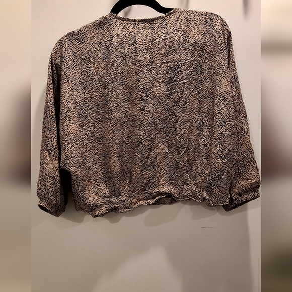 Animal print top - Picture 2 of 4